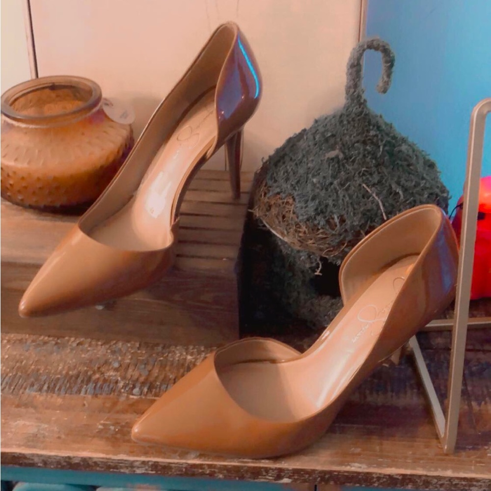 Brand Galina signature.   Size 9 1/2